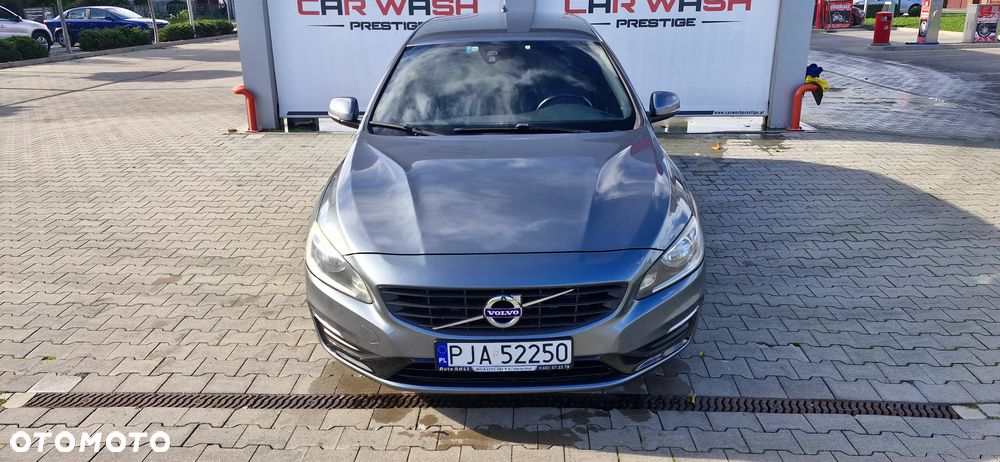 Volvo V60 D2 Geartronic Kinetic - 3