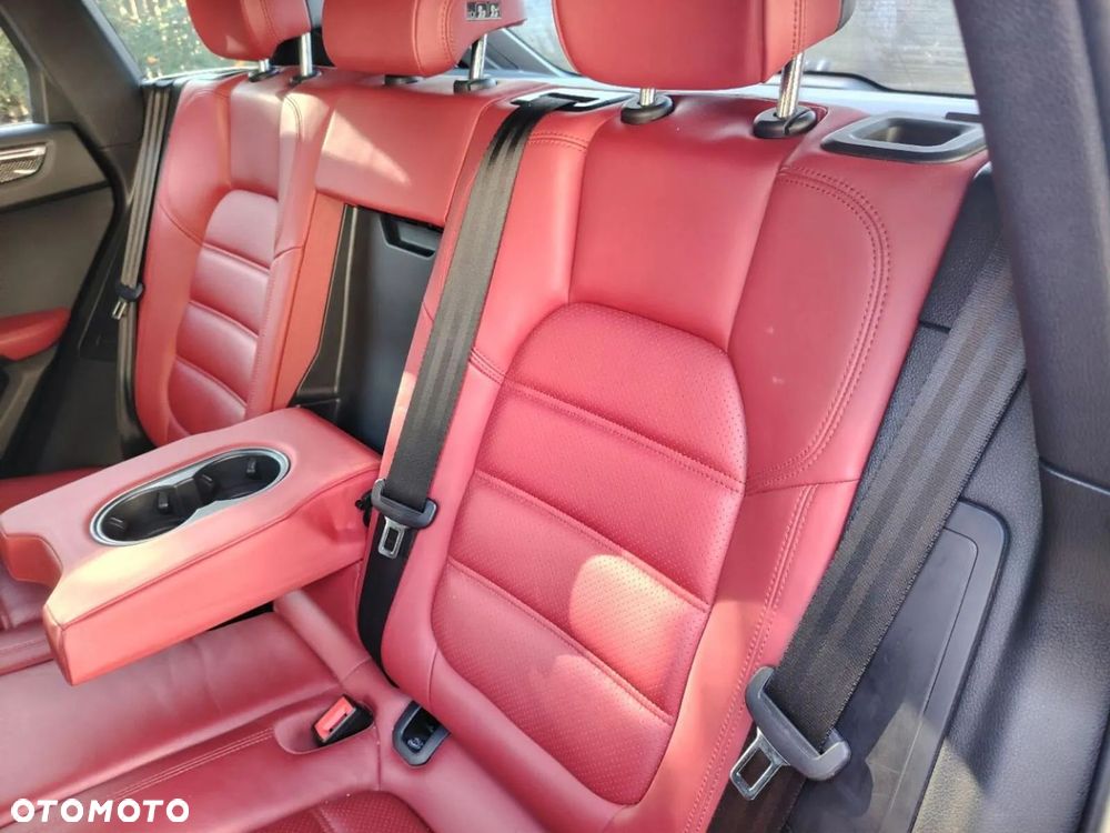 Porsche Macan GTS - 18