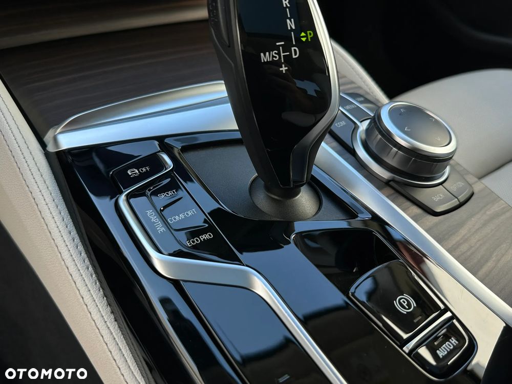 BMW Seria 5 540d xDrive mHEV sport - 30