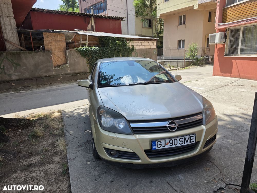 Opel Astra 1.7 CDTi Cosmo - 1