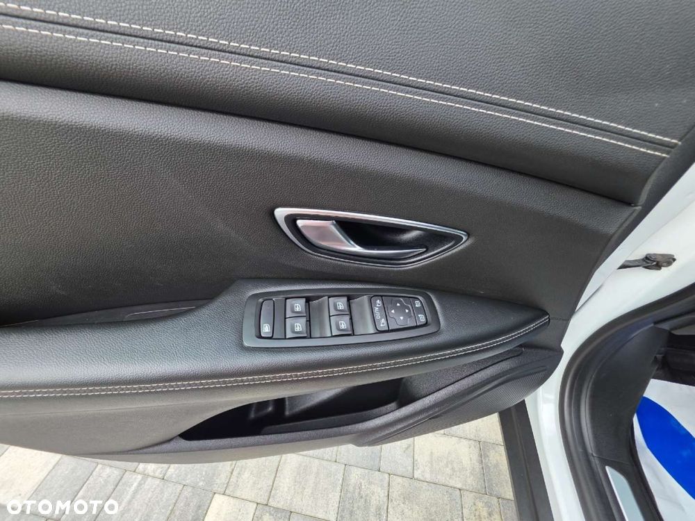 Renault Scenic - 12