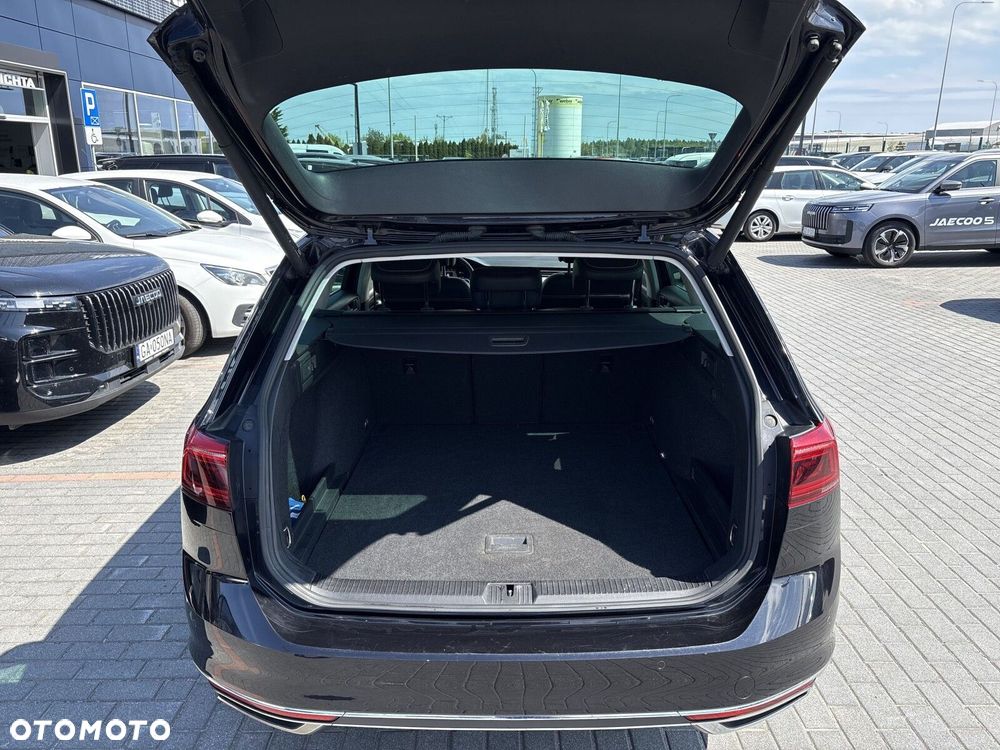 Volkswagen Passat Variant 1.5 TSI EVO Elegance DSG - 34