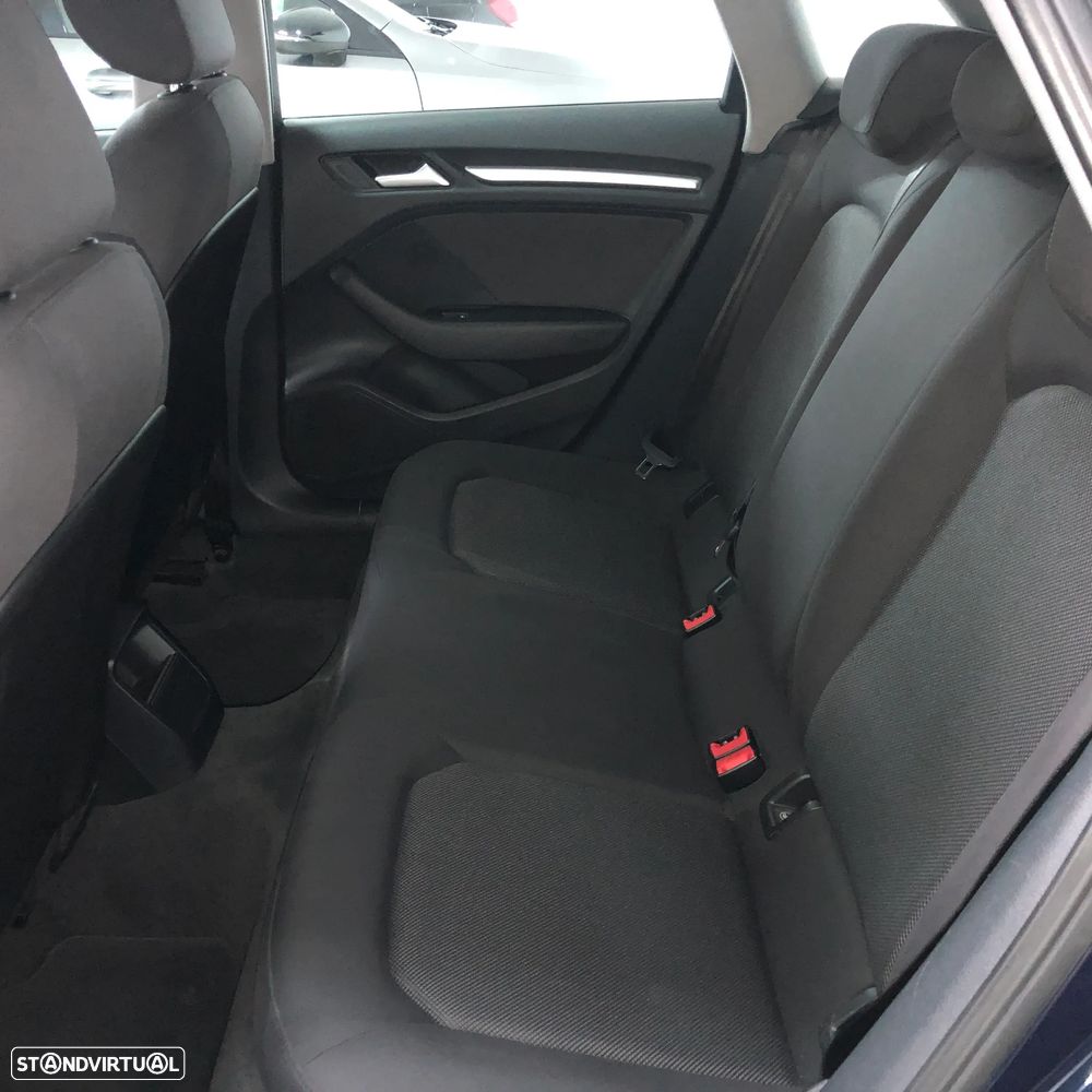 Audi A3 Sportback 1.6 TDI - 6
