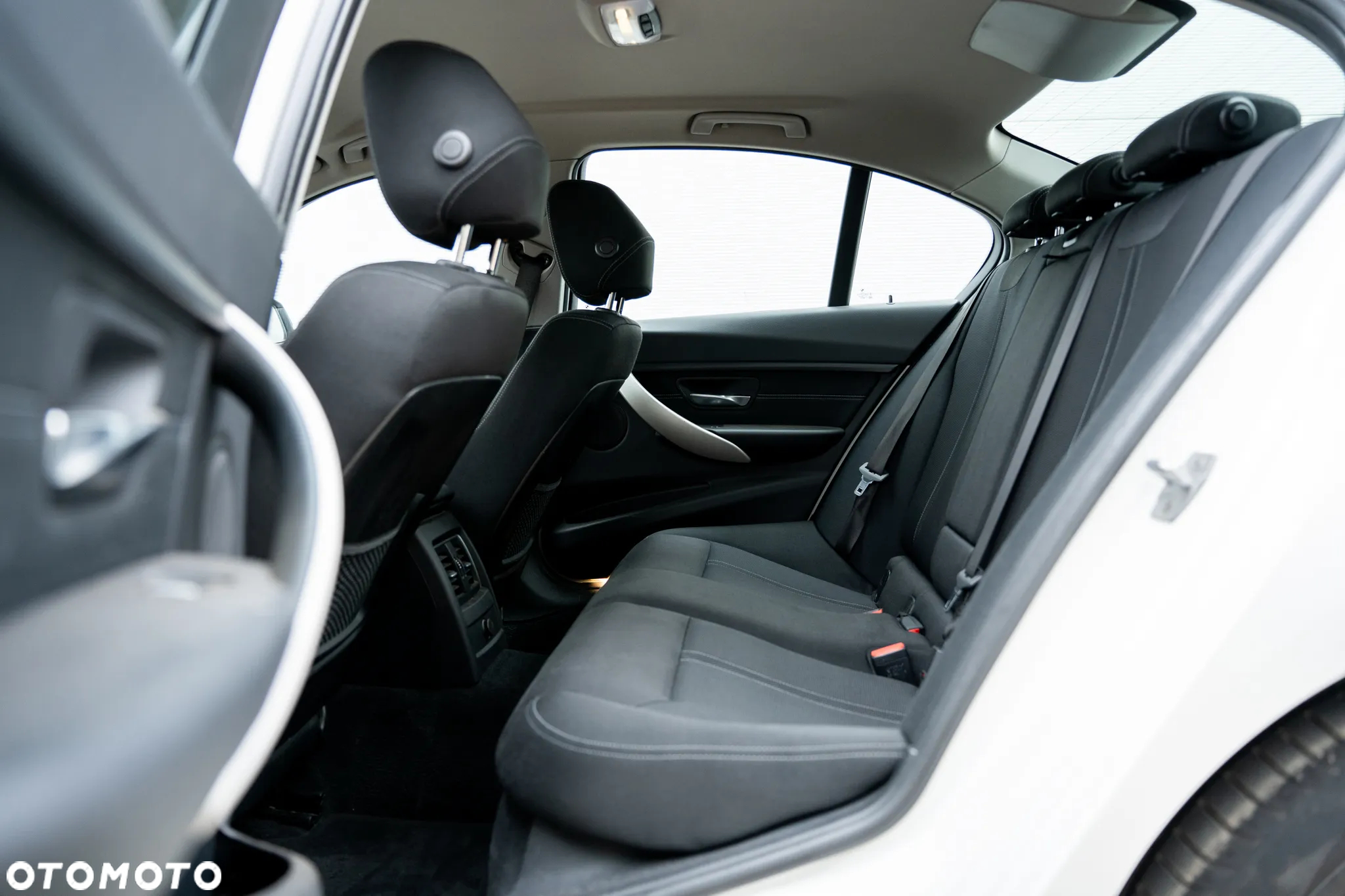 BMW Seria 3 320d Advantage - 13