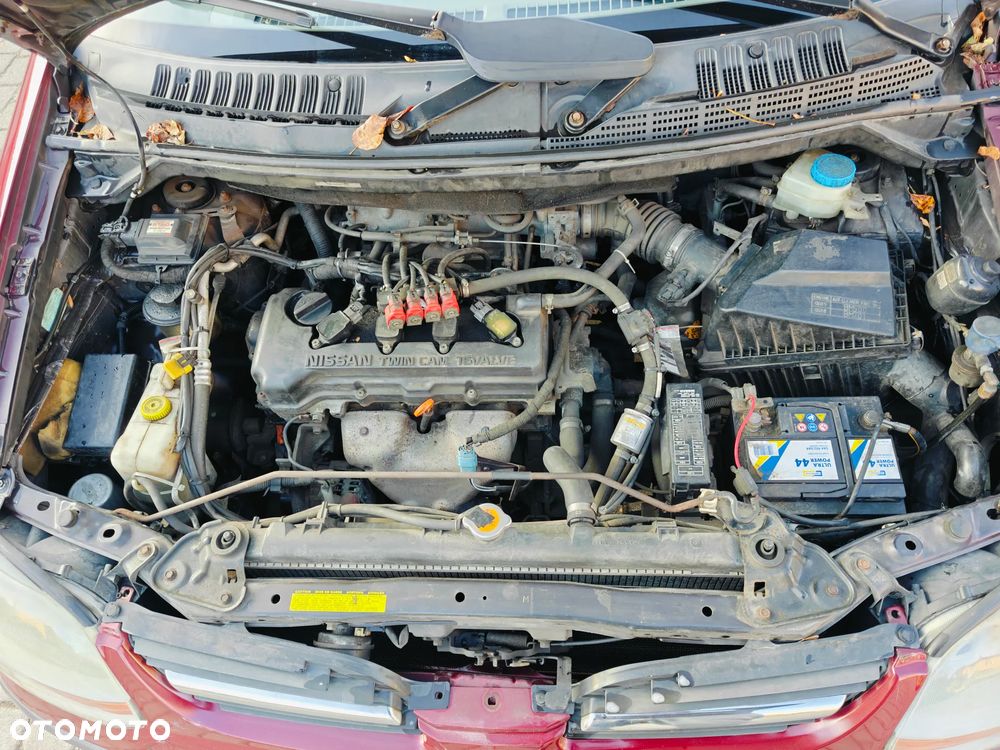 Nissan Almera Tino 1.8 Comfort High - 9