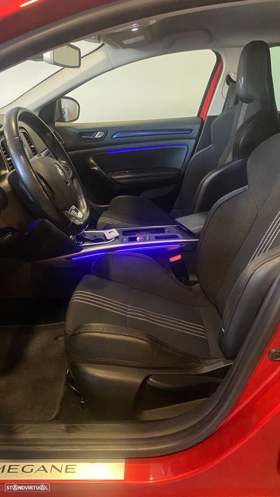 Renault Mégane Sport Tourer 1.5 dCi GT Line EDC J18 - 23