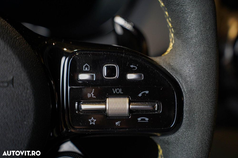 Mercedes-Benz AMG GT R - 28