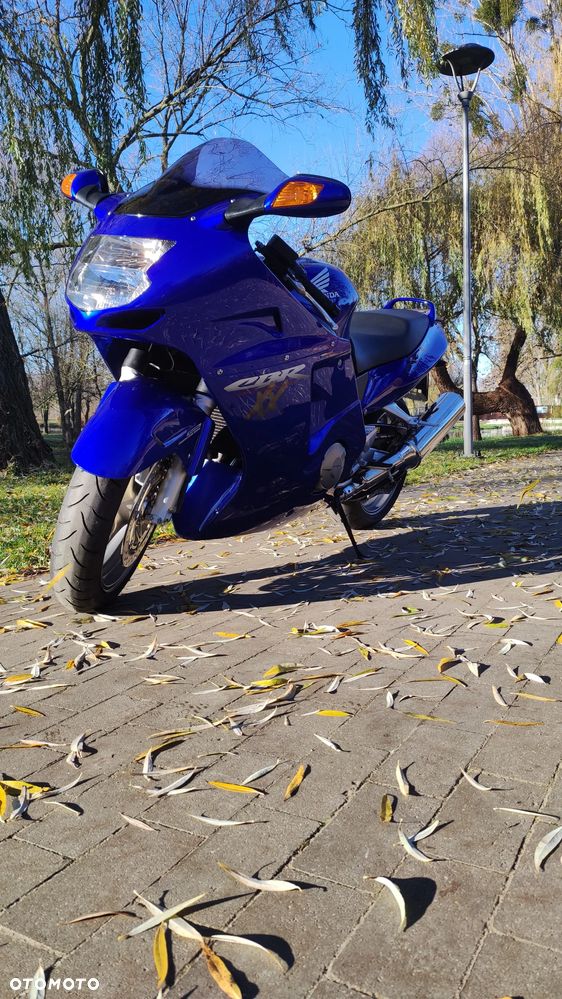 Honda CBR - 8