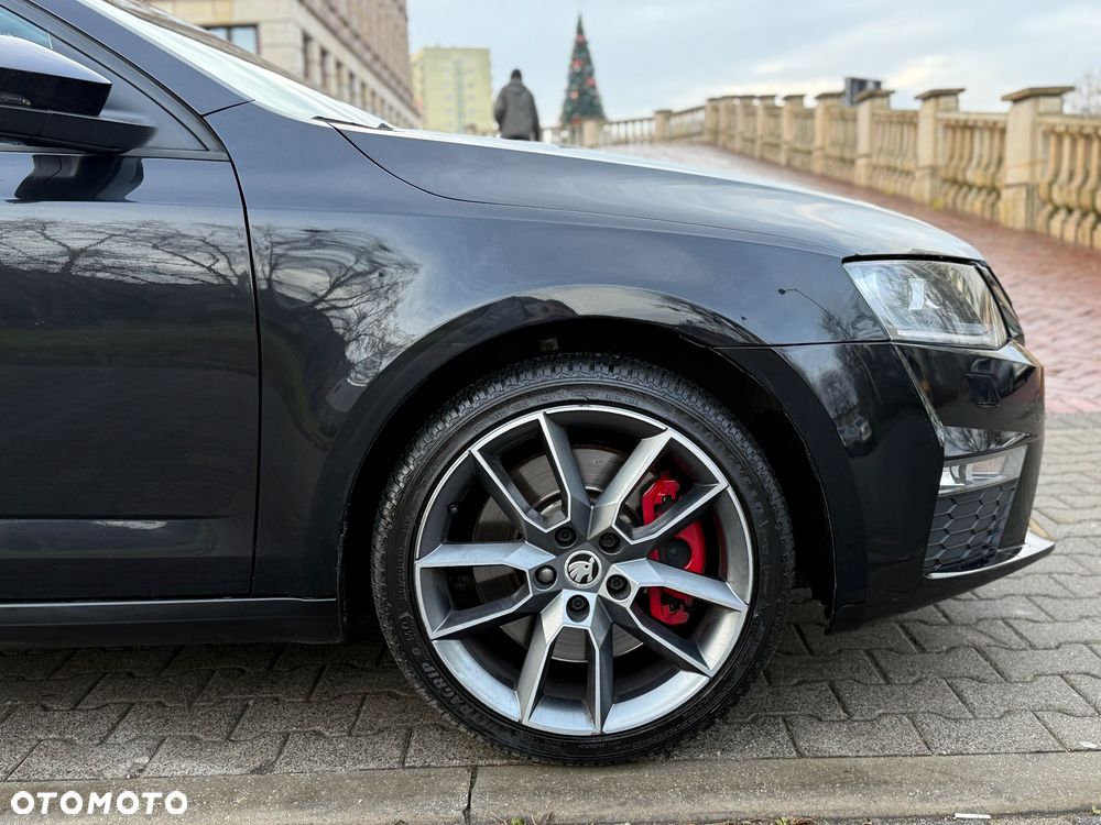 Skoda Octavia 2.0 TSI RS DSG - 22
