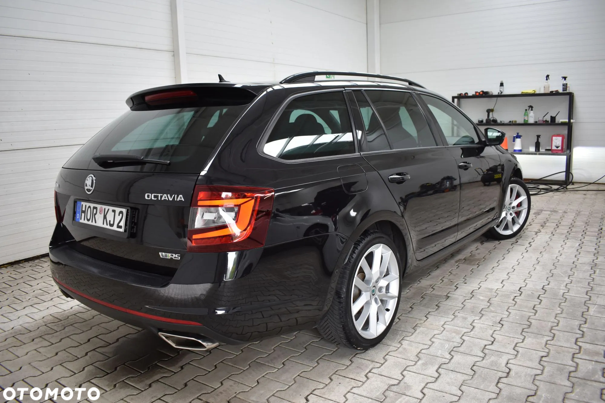 Skoda Octavia Combi 2.0 TSI RS - 9