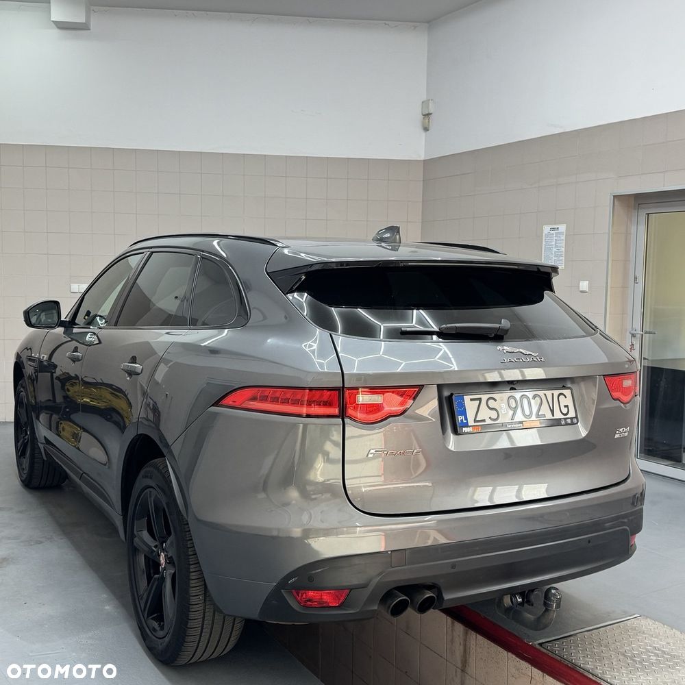 Jaguar F-Pace 2.0 i4D RWD R-Sport - 4