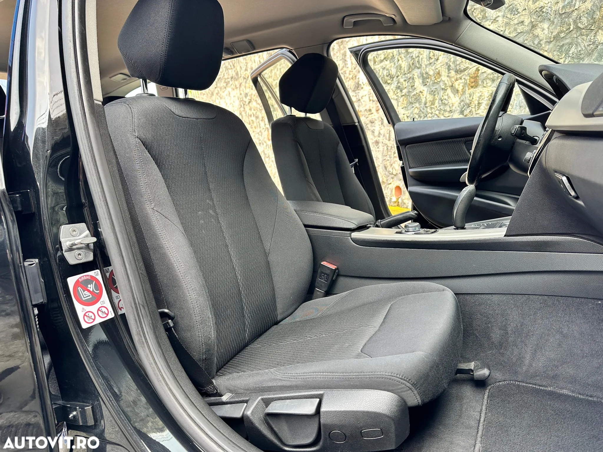 BMW Seria 3 320d Touring Aut. Efficient Dynamics Edition - 24
