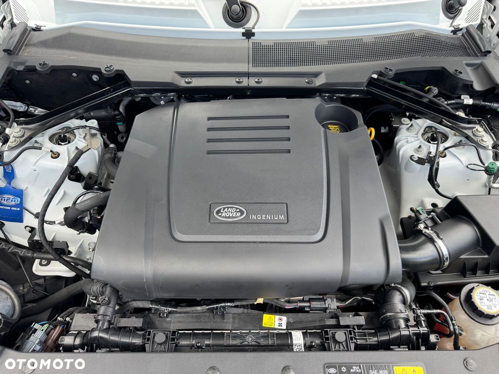 Land Rover Defender 2.0 P300 - 21