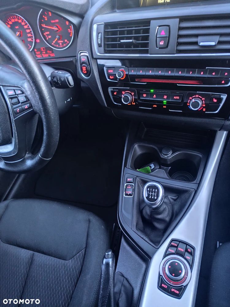 BMW Seria 1 116i Edition Metropolitan - 11