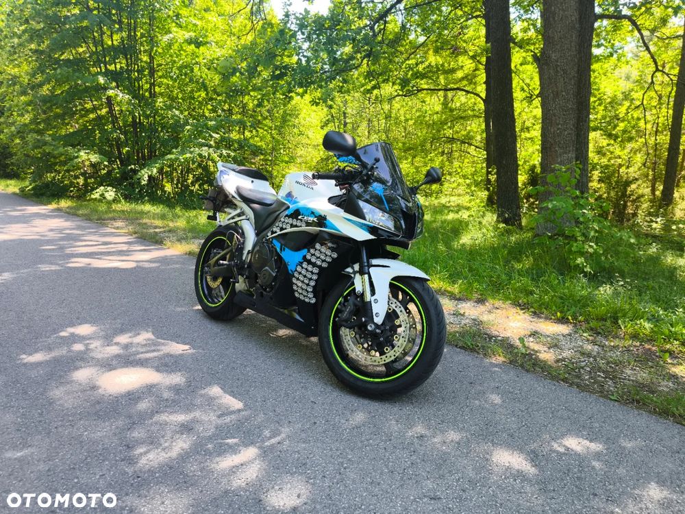 Honda CBR - 1
