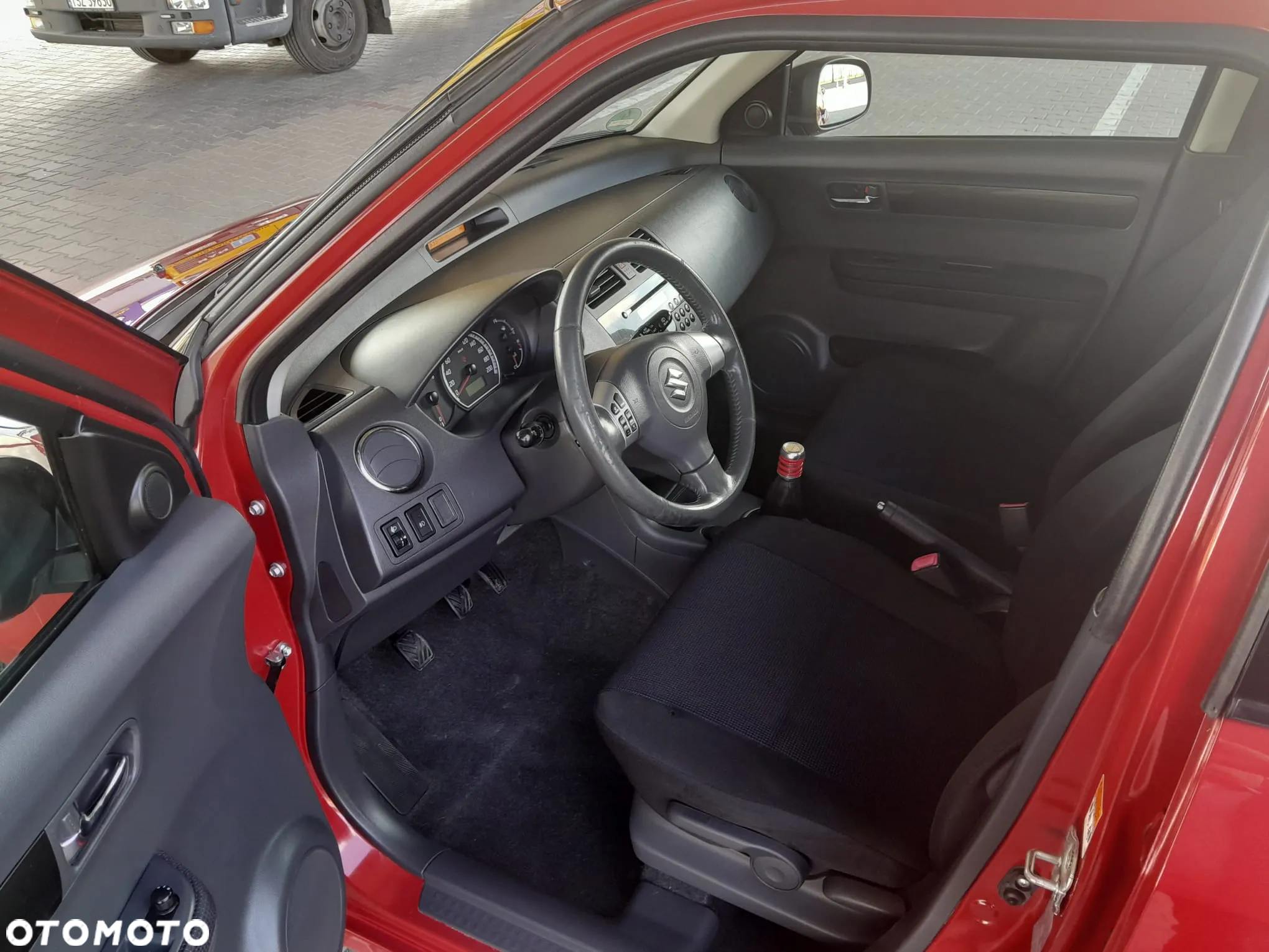 Suzuki Swift 1.3 Club dance - 9
