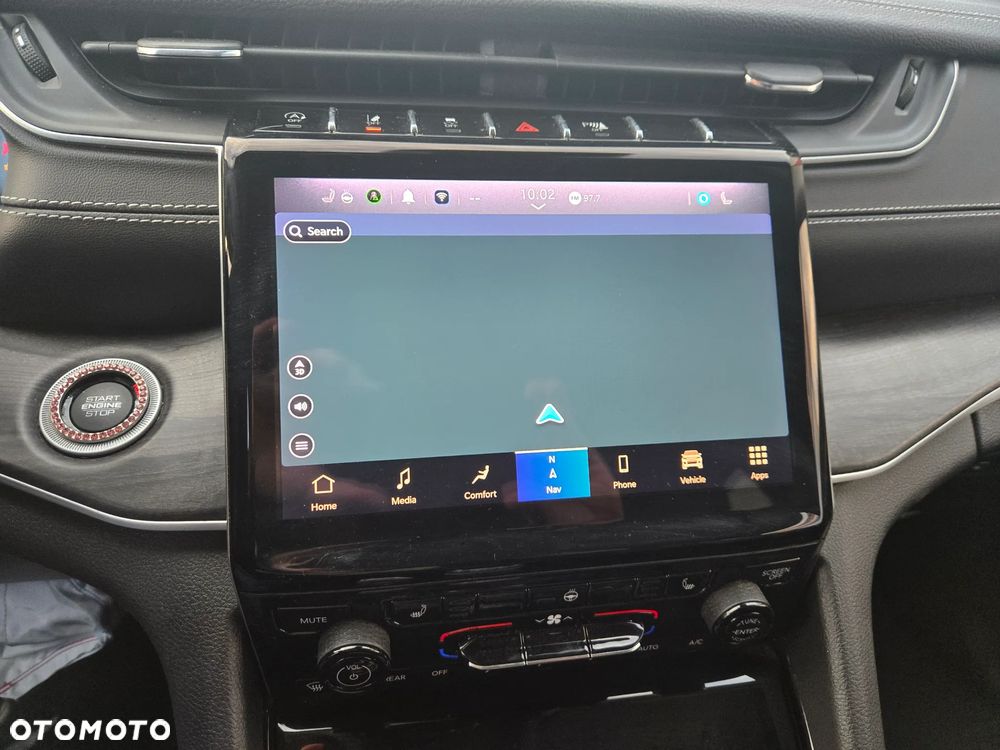 Jeep Grand Cherokee - 22