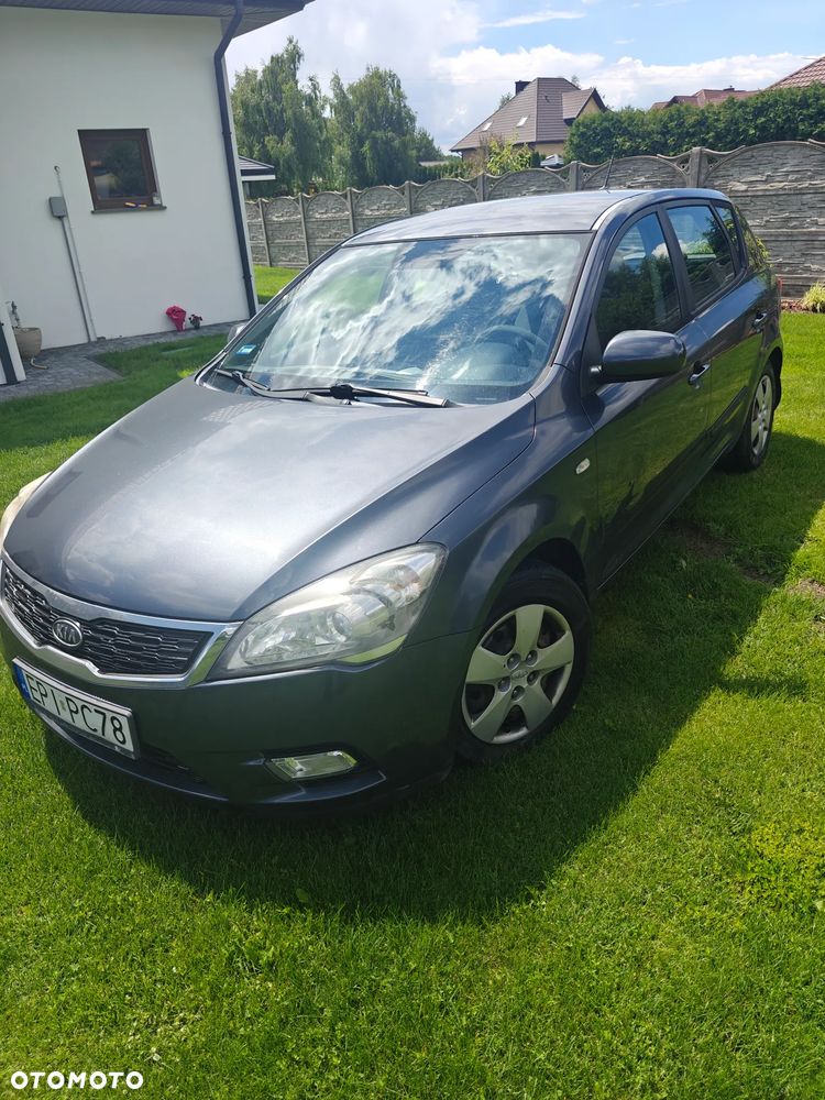 Kia Ceed 1.4 Comfort + - 1