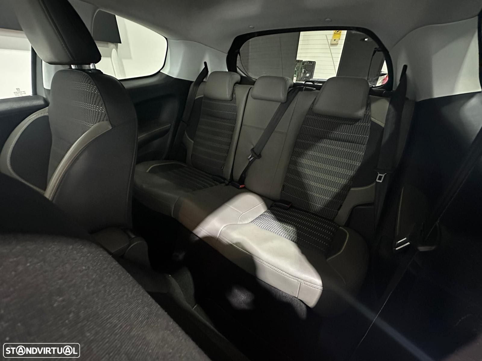 Peugeot 208 1.2 PureTech Active - 7