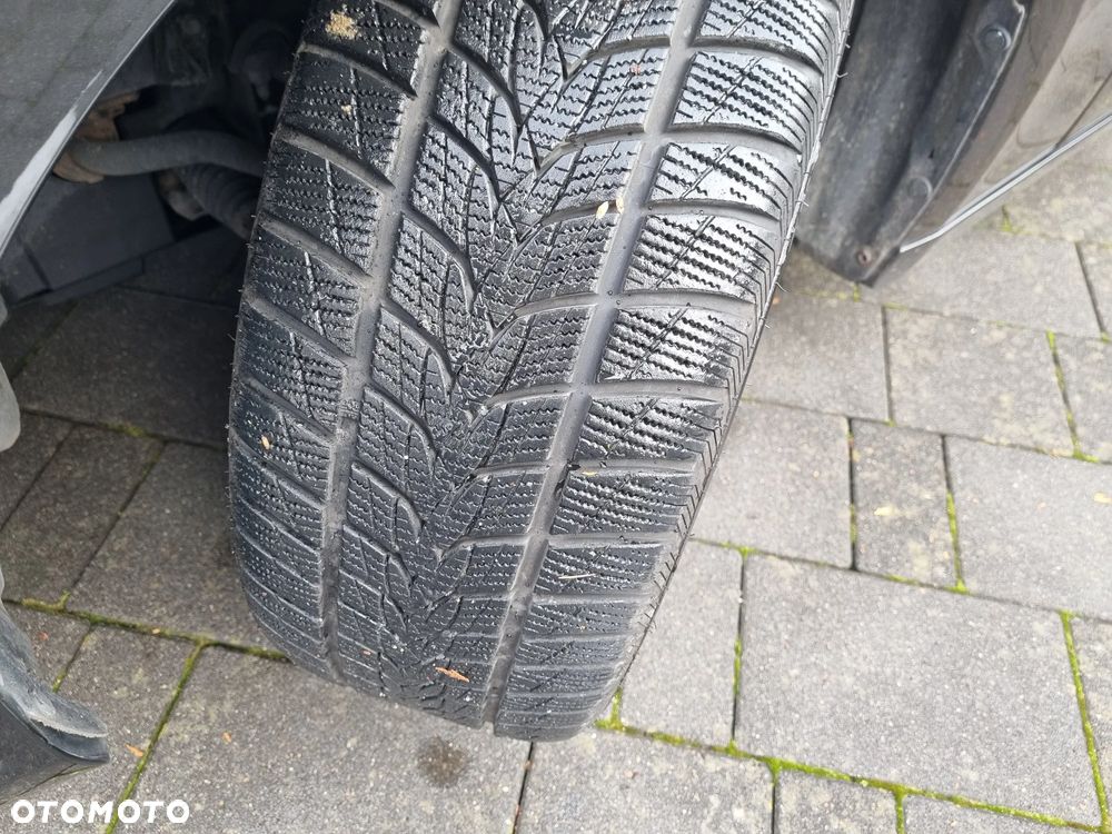 Lexus IS Business Edition - 12