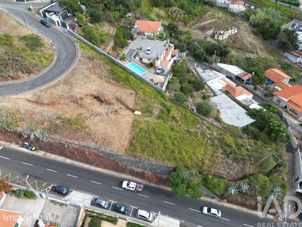 Terreno para construção em Santo António - Grande imagem: 2/8