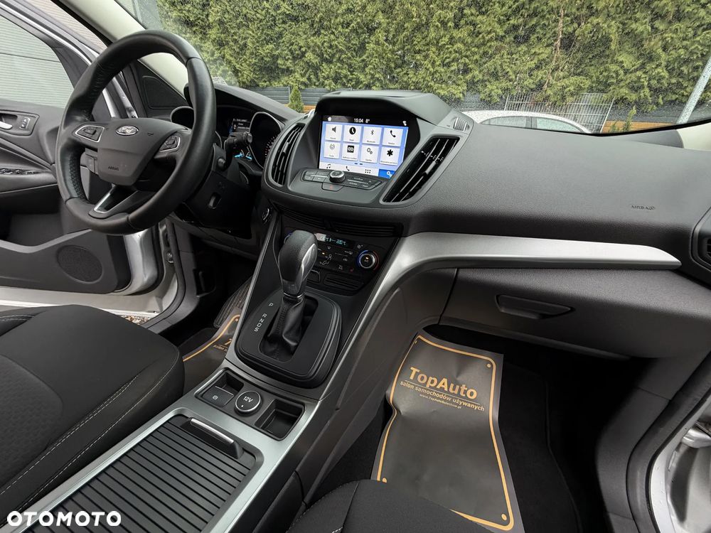 Ford Kuga - 17