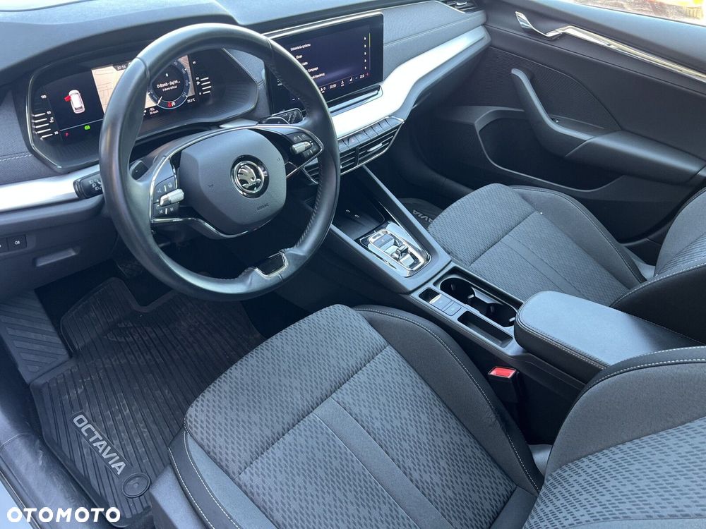 Skoda Octavia 2.0 TDI Ambition DSG - 11