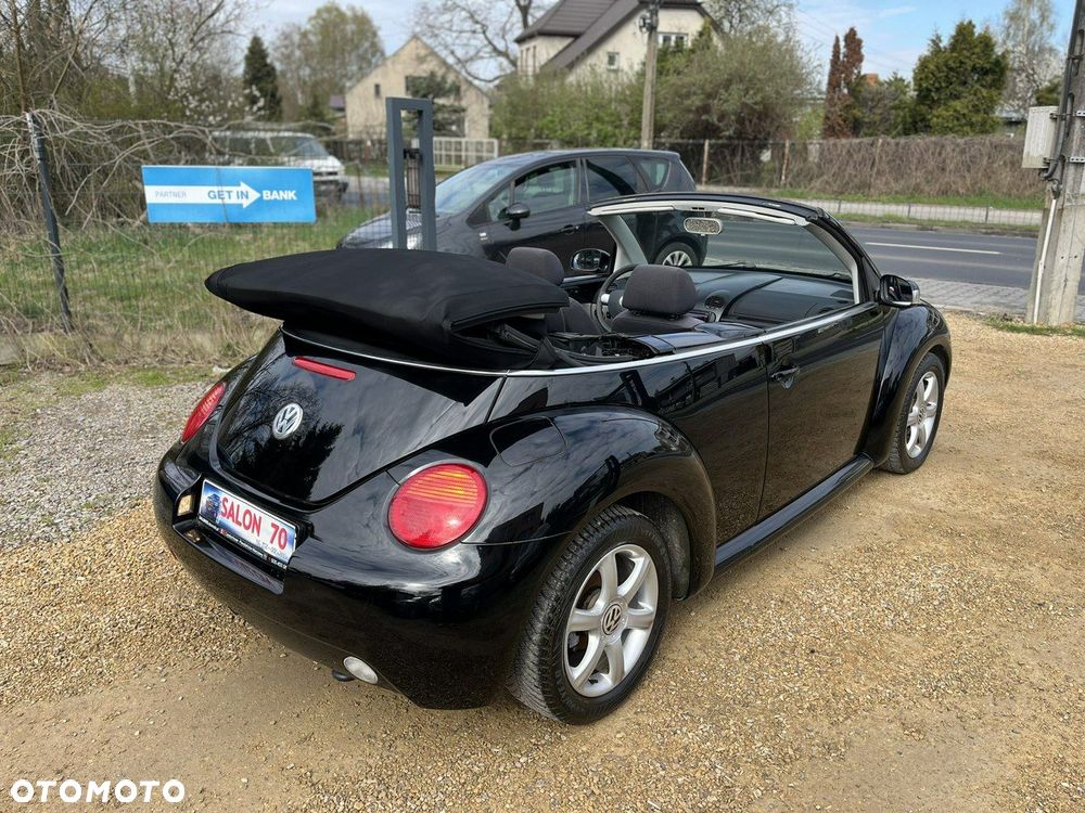 Volkswagen New Beetle - 8