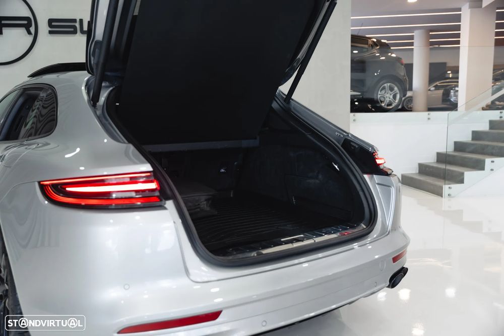 Porsche Panamera Sport Turismo 4 E-Hybrid Edition 10 Anos - 55