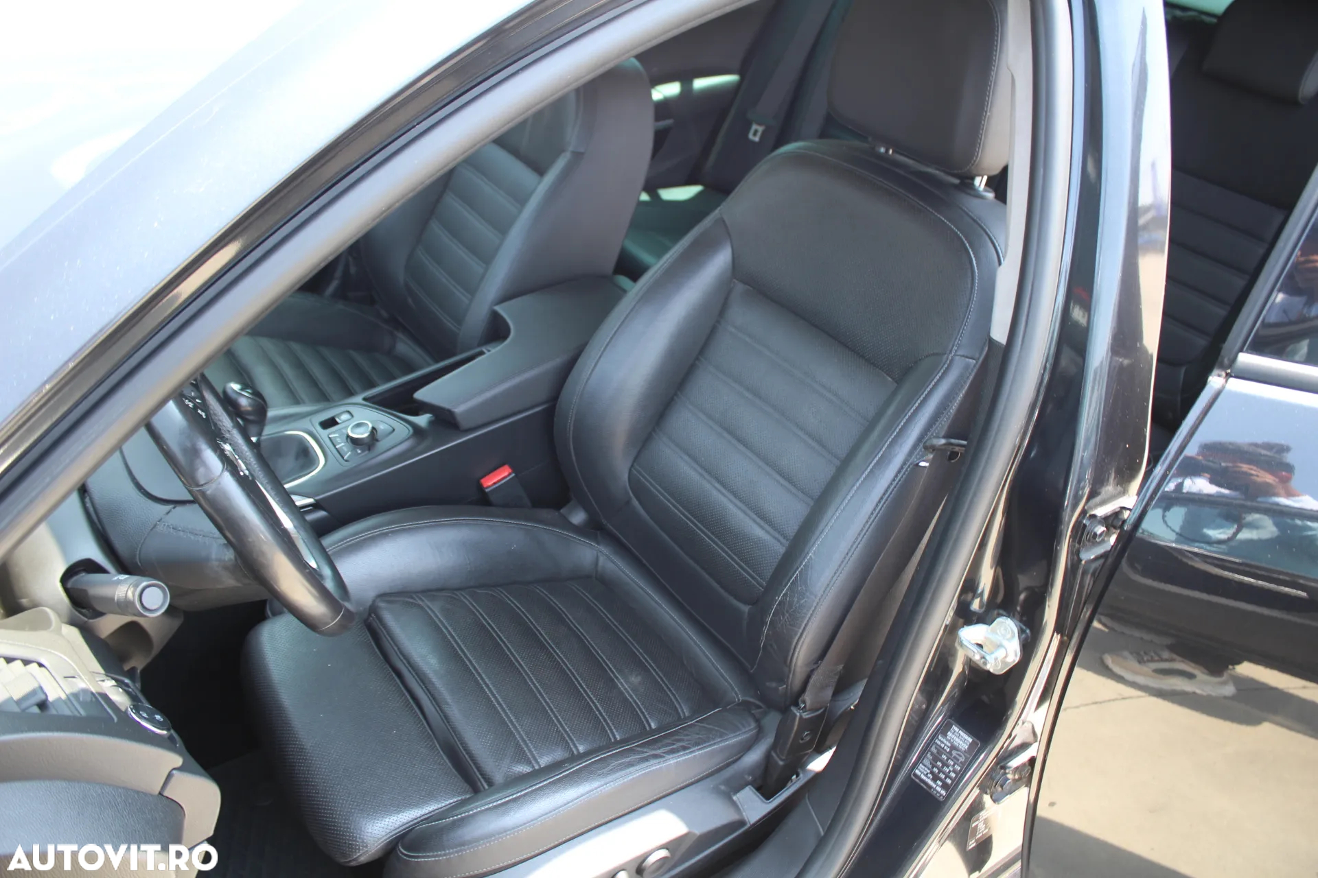 Opel Insignia - 10