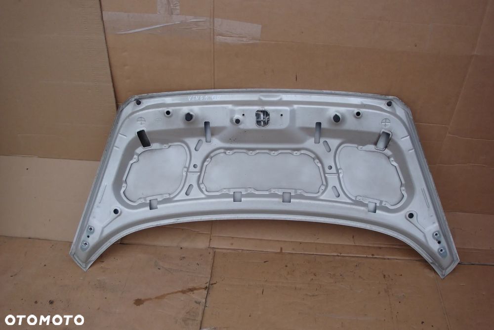 KIA VENGA maska lak QU - 2