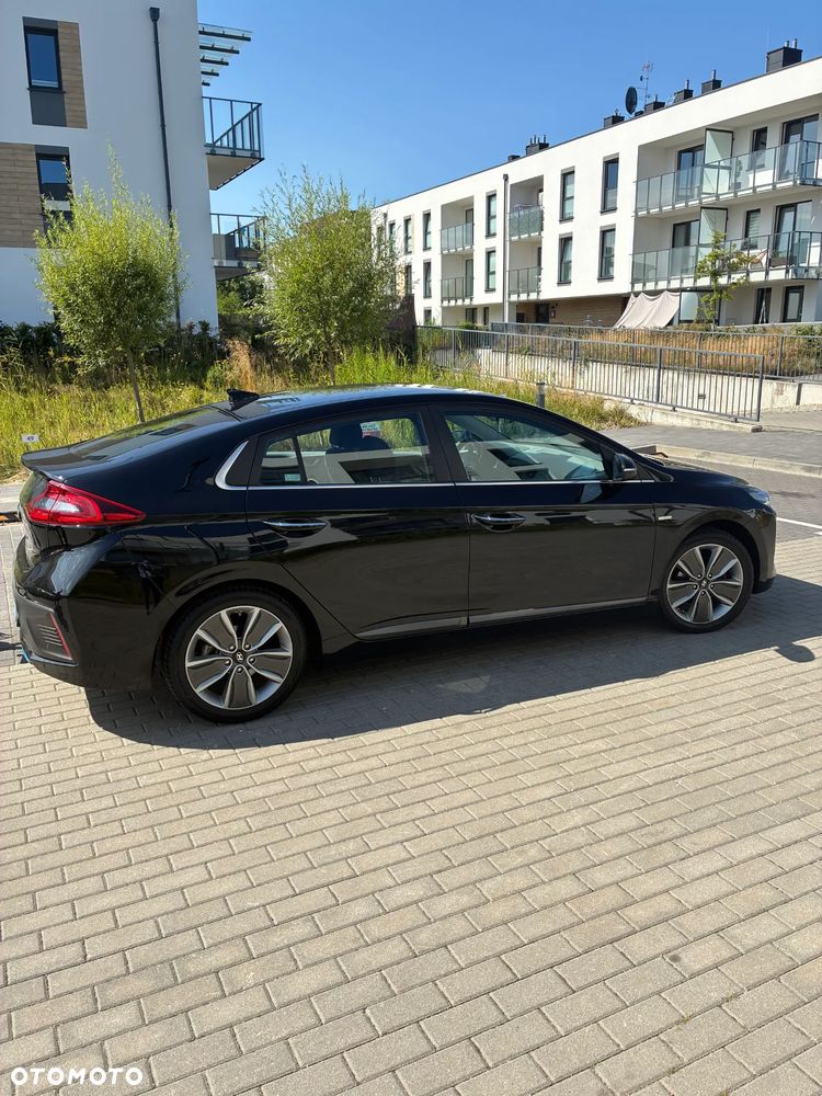 Hyundai IONIQ Hybrid Business - 5