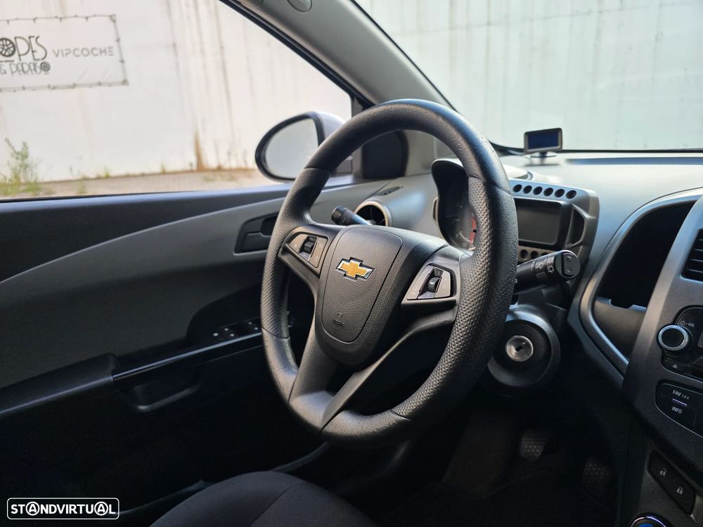 Chevrolet Aveo 1.3 VCDi LTZ - 49