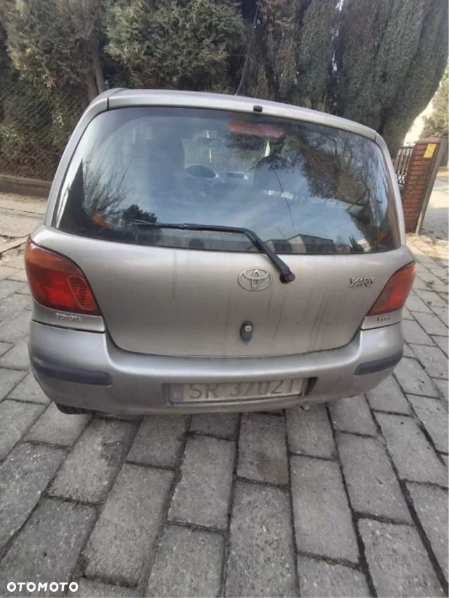 Toyota Yaris - 3