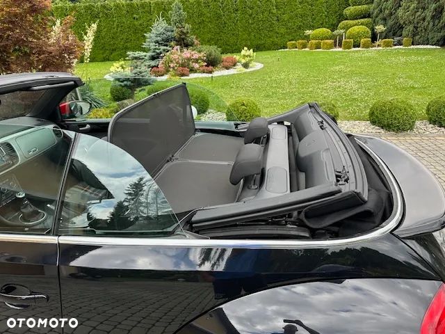 Volkswagen Beetle The Cabriolet 2.0 TDI BlueMotion Technology Club - 17