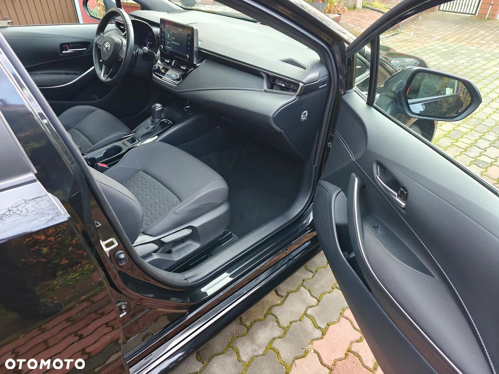 Toyota Corolla 2.0 Hybrid Comfort - 12