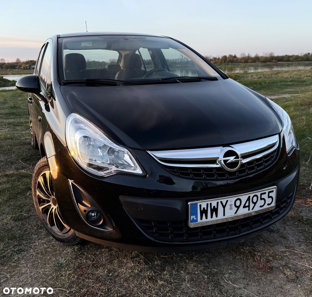 Opel Corsa 1.2 16V Cosmo - 2