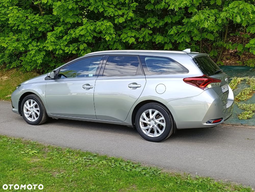 Toyota Auris 1.6 Comfort - 8