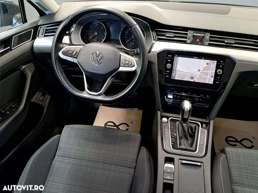 Volkswagen Passat 2.0 TDI DSG Comfortline - 12