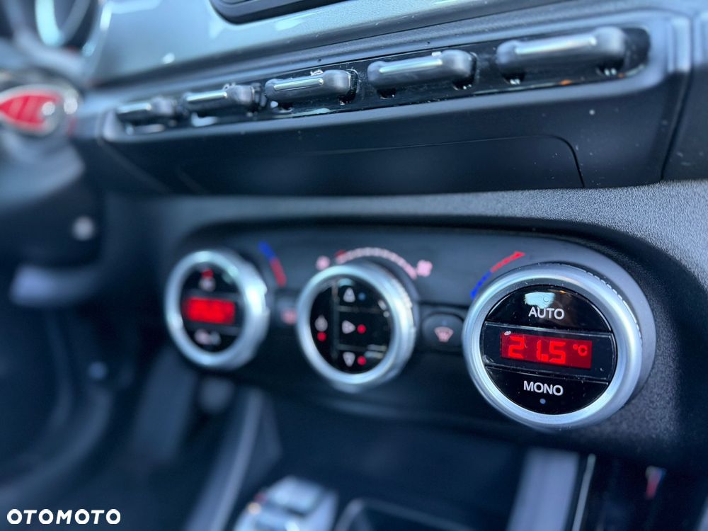 Alfa Romeo Giulietta 1.4 TB 16V Lusso - 19