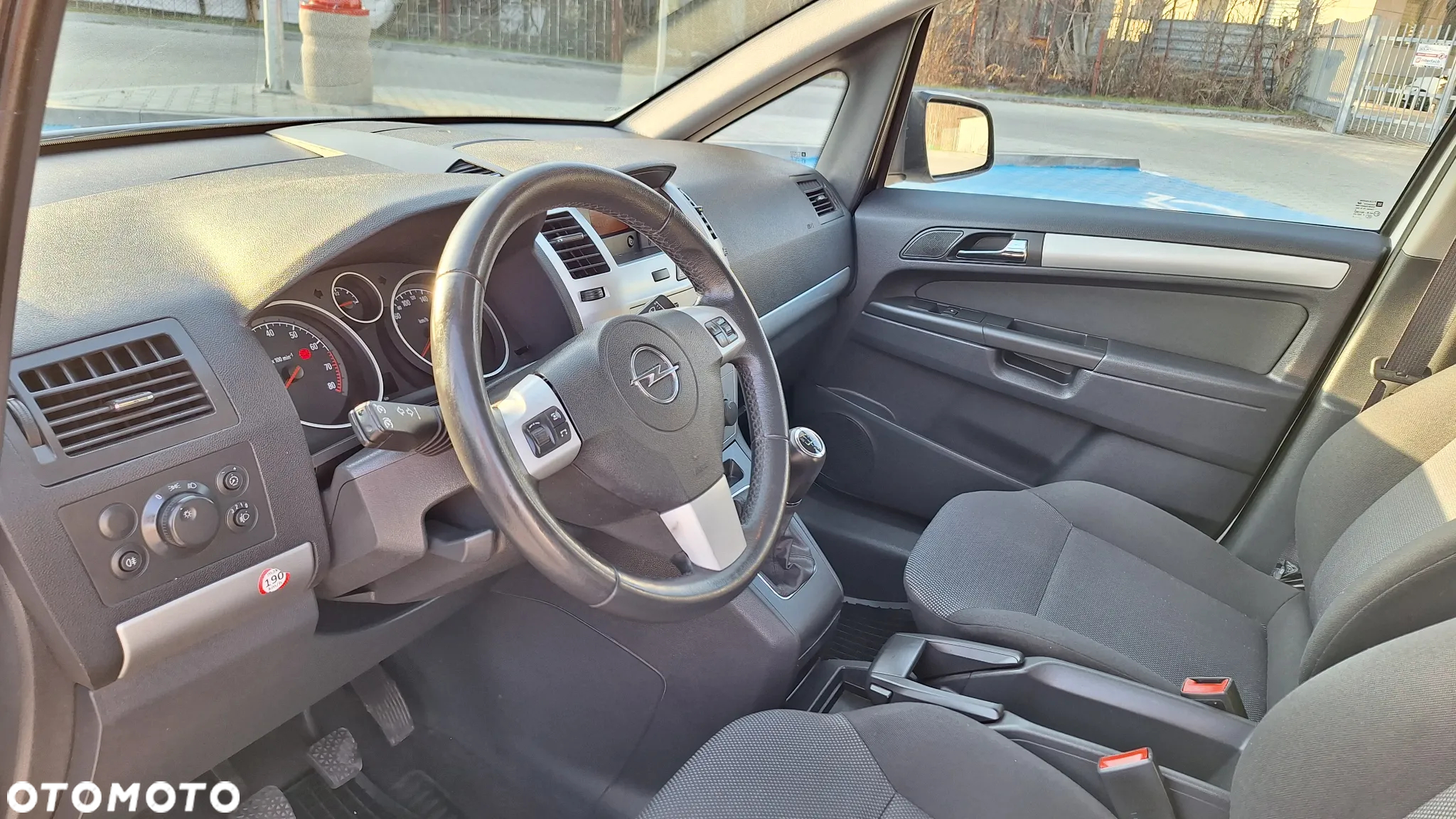 Opel Zafira 1.8 Enjoy - 16
