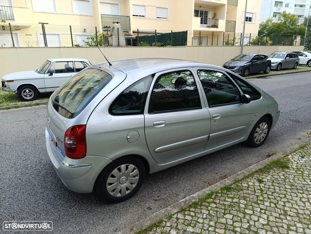 Citroën Xsara Picasso 1.6i Exclusive - 7