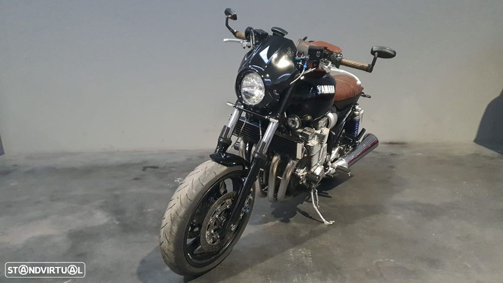 Yamaha XJR scrambler - 4