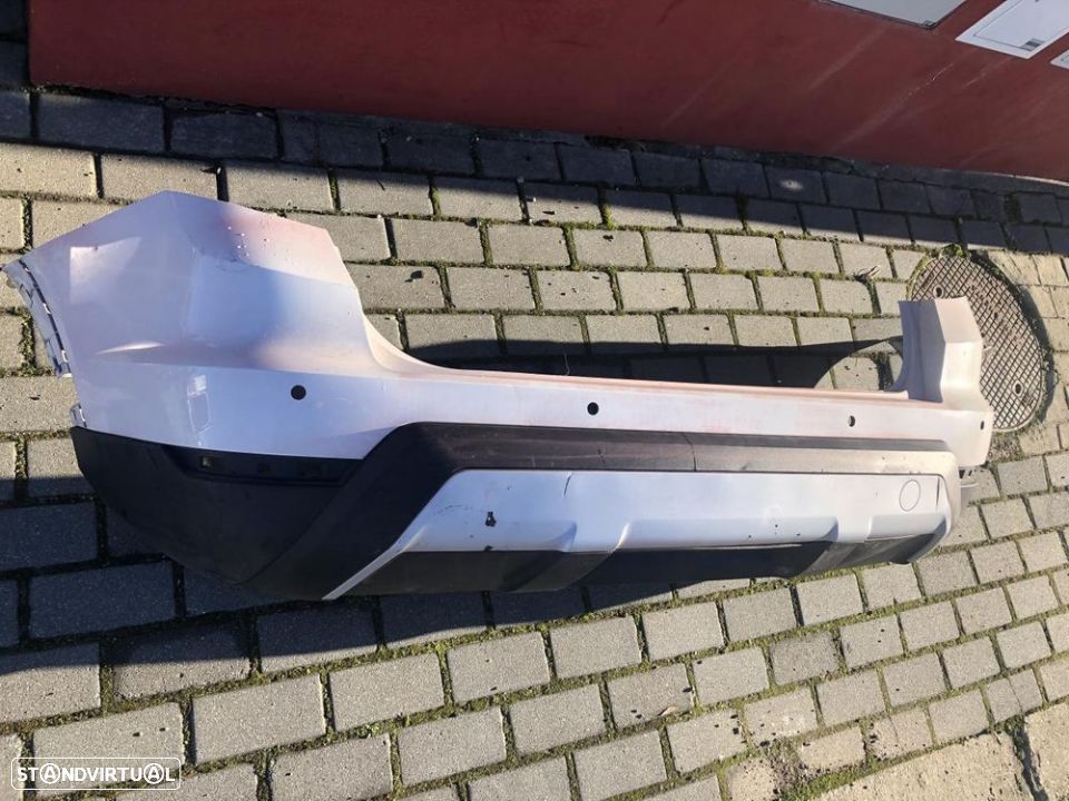 Parachoque seat arona - 1