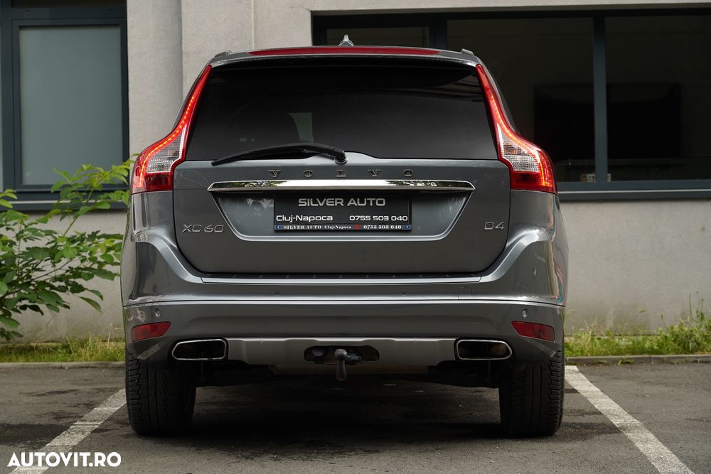 Volvo XC 60 D4 AWD Geartronic Summum - 18