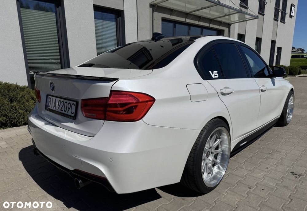 BMW Seria 3 335i Sport Line - 14
