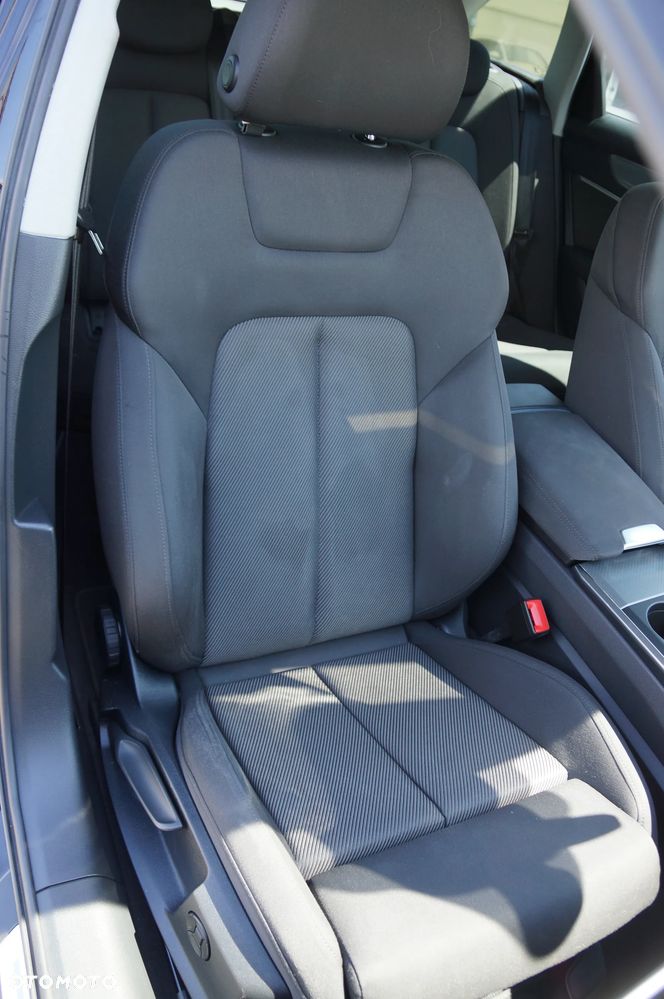 Audi A6 Avant 40 TDI quattro S tronic - 29