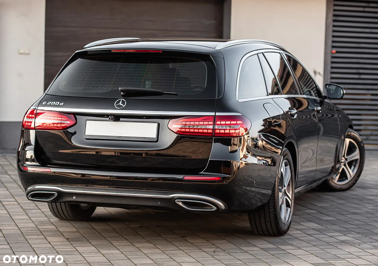 Mercedes-Benz Klasa E 200 d T 9G-TRONIC Avantgarde - 12