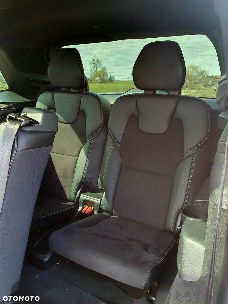 Volvo XC 90 T5 AWD R-Design 7os - 17