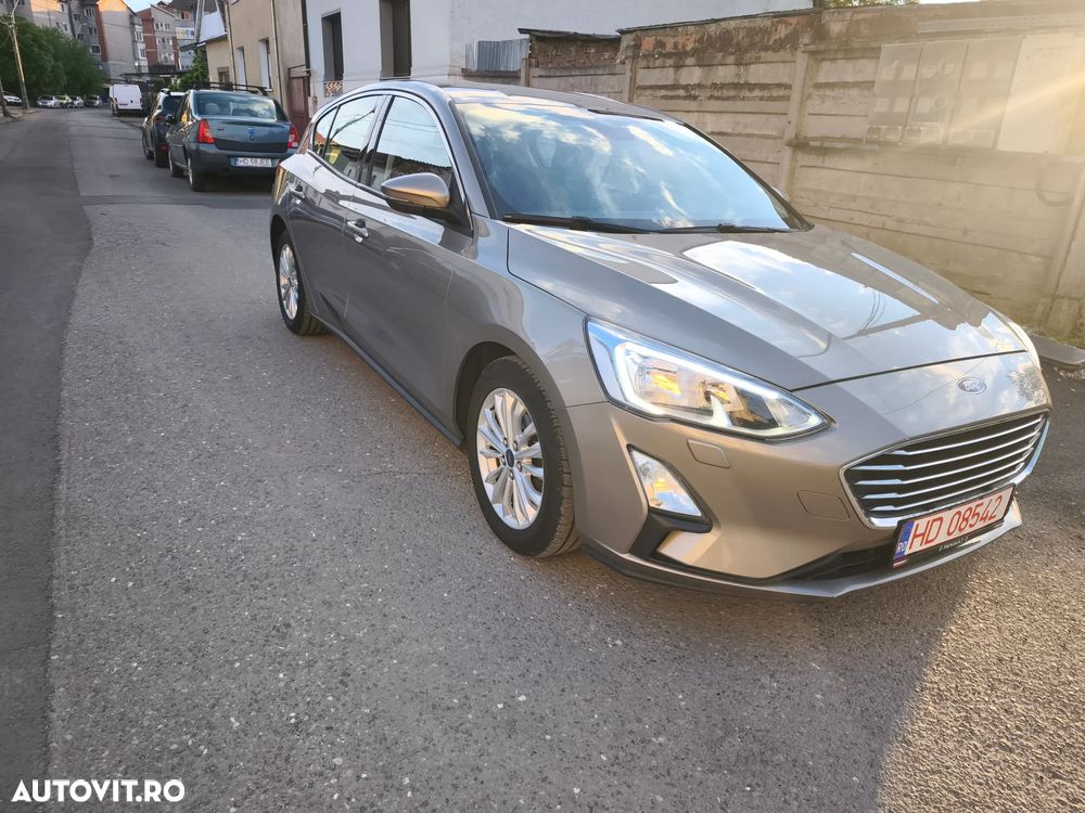 Ford Focus 1.5 EcoBlue Start-Stopp-System TITANIUM STYLE - 6